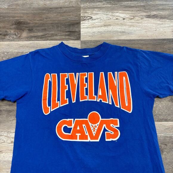 Vintage 90s Nutmeg Mills NBA‎ Cleveland Cavaliers Blue Mens L USA Made T-Shirt - Picture 1 of 9